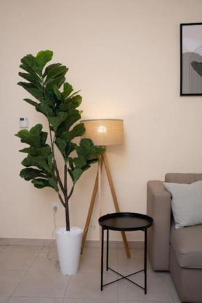 Huge apartment walking to Dubai Mall and Burj Khalifa
